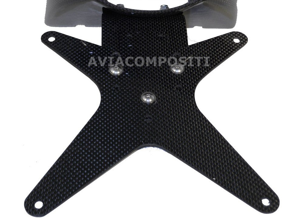Kit portatarga in carbonio per codino Buell